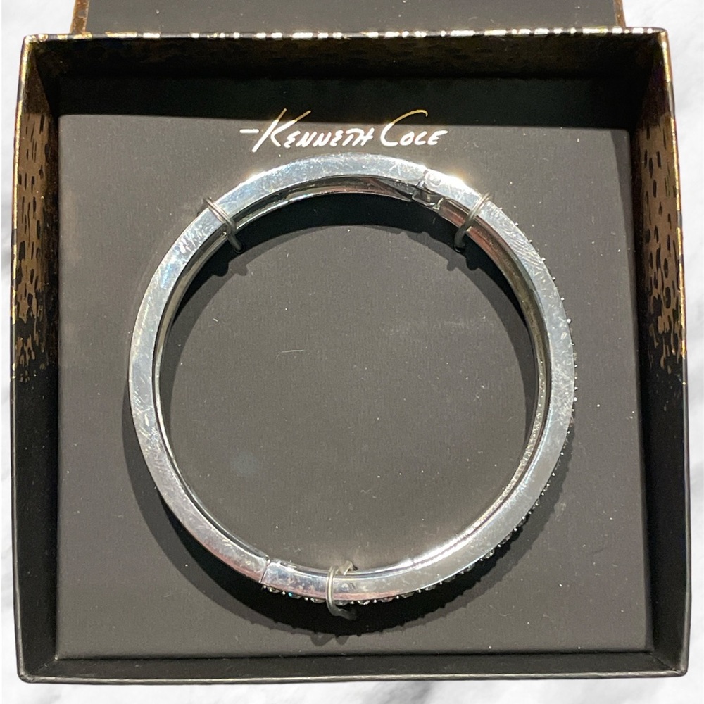 Kenneth Cole Rhinestone Bracelet NIB - Picture 3 of 3